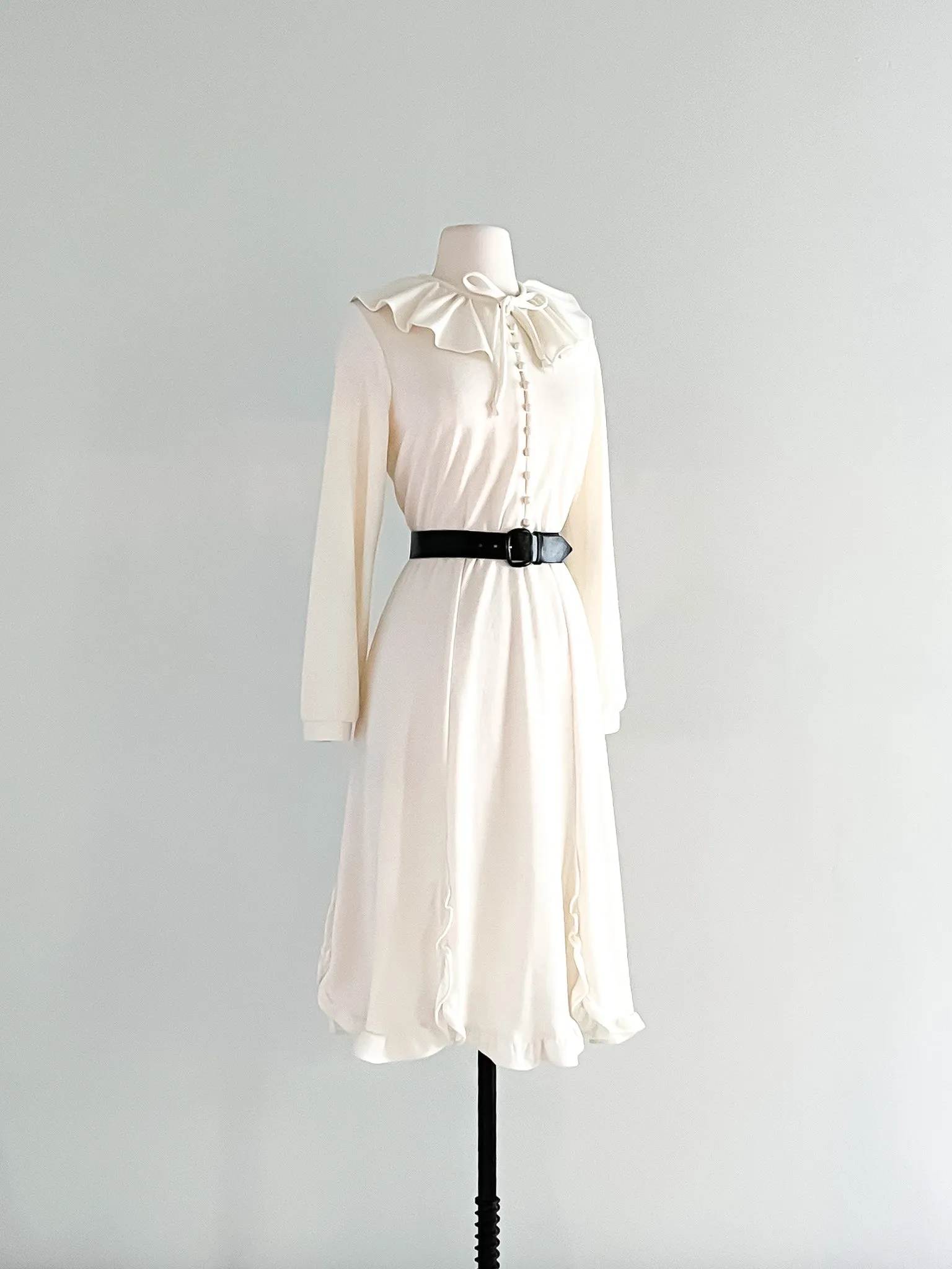 Amazing 1970's Ivory Knit Day Dress / Sz M