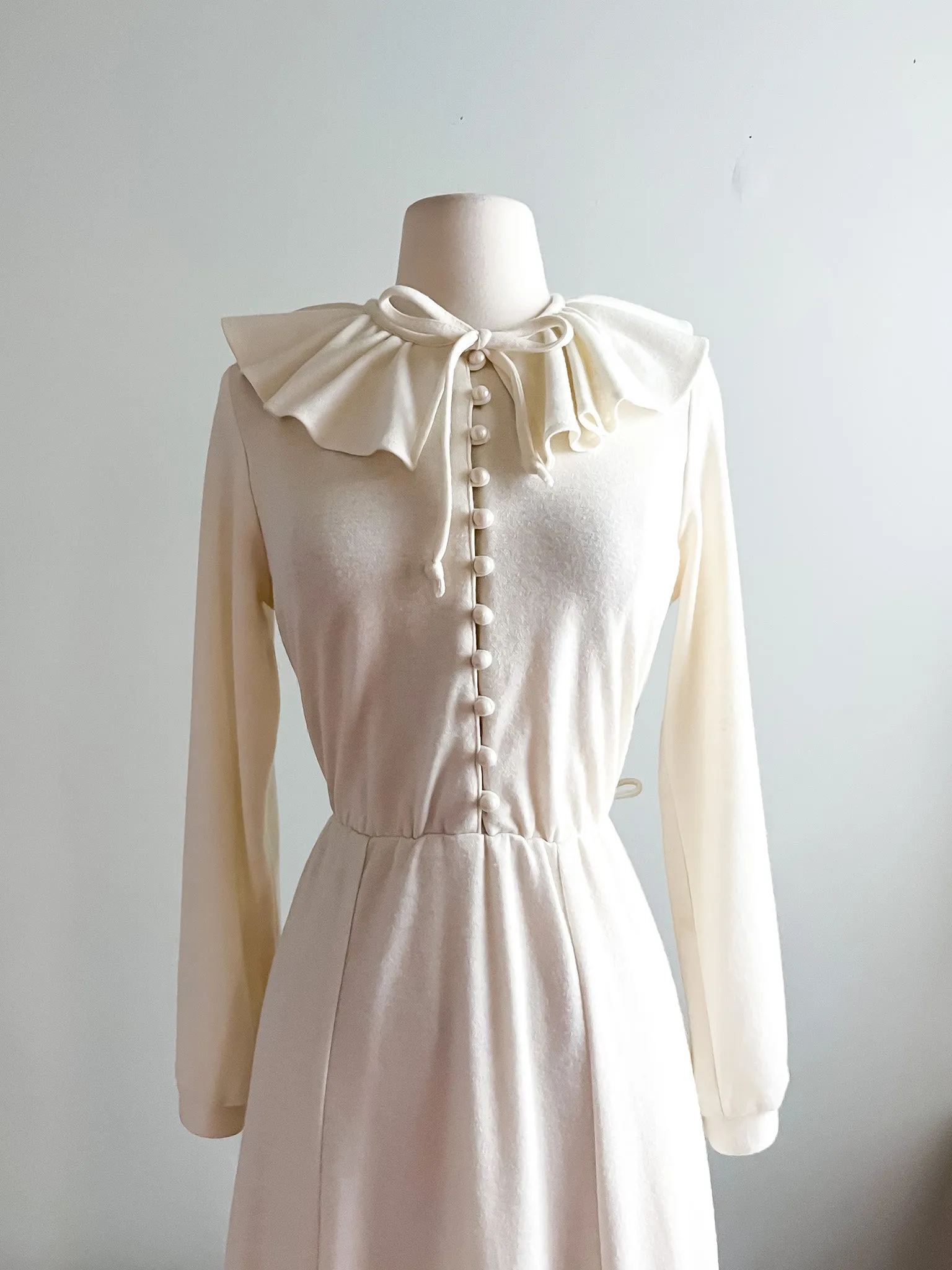 Amazing 1970's Ivory Knit Day Dress / Sz M