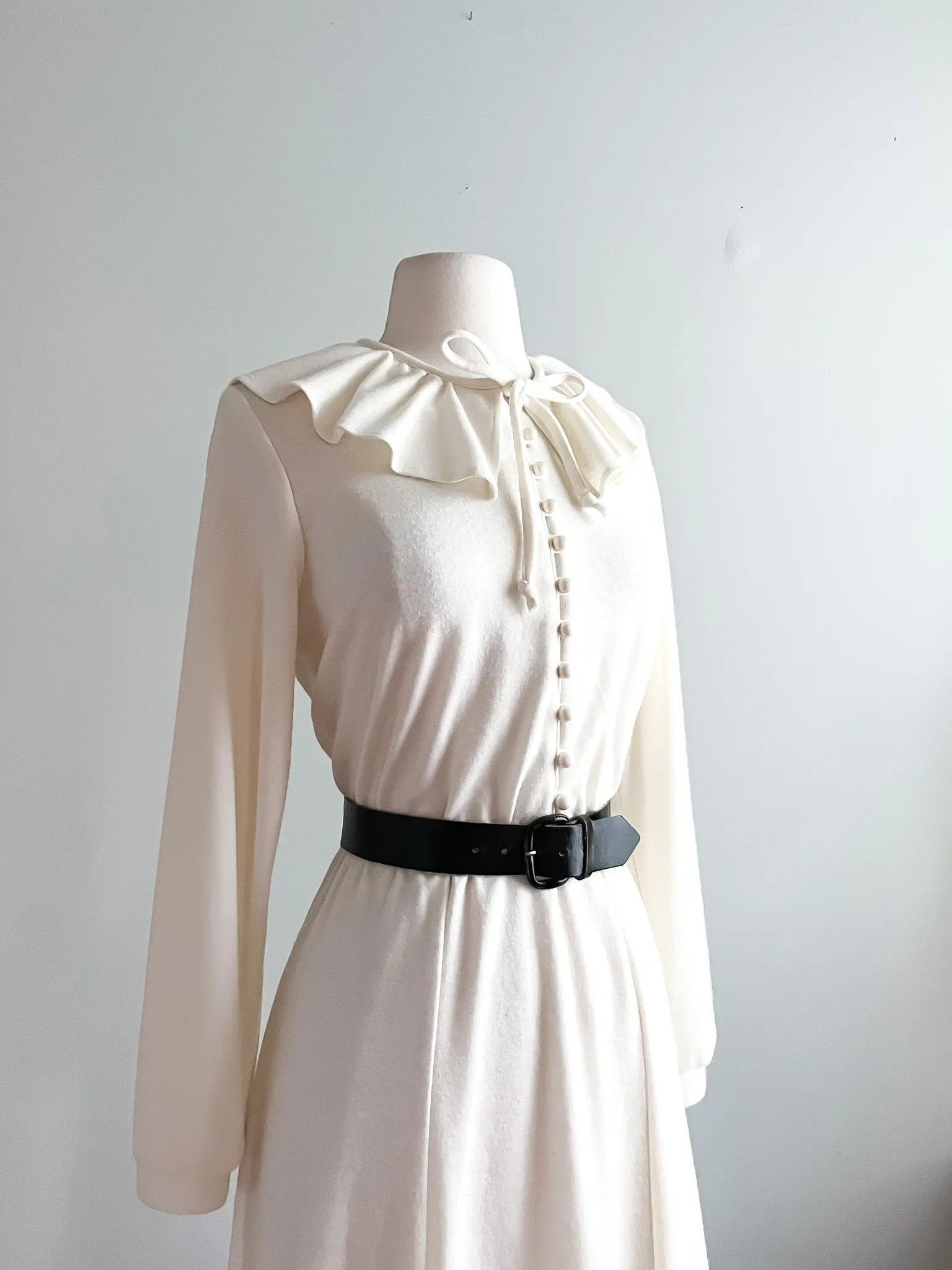 Amazing 1970's Ivory Knit Day Dress / Sz M