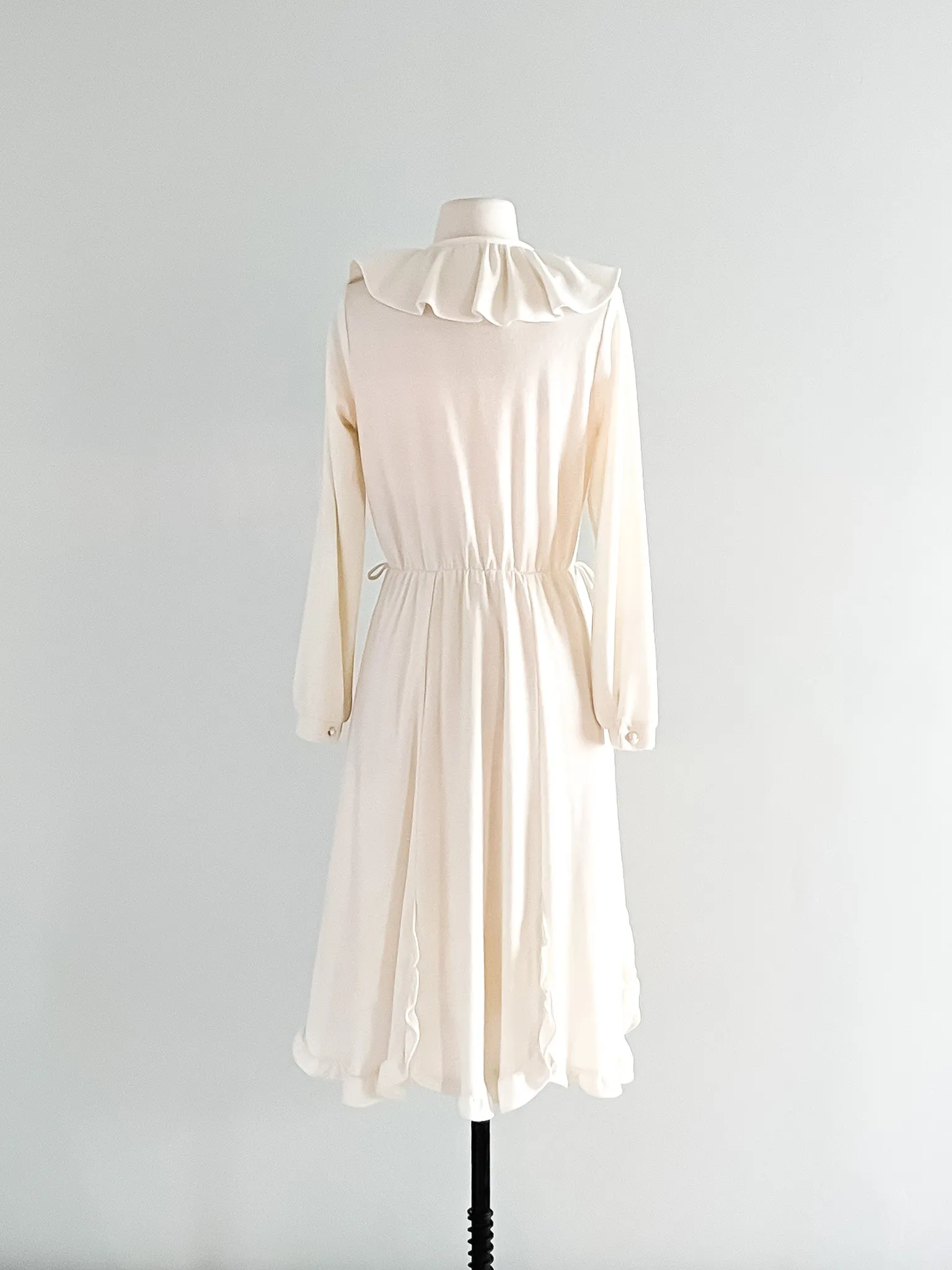 Amazing 1970's Ivory Knit Day Dress / Sz M