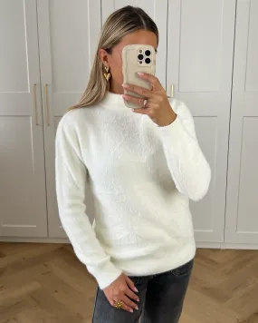 CATO - Fluffy Sweater in Off White