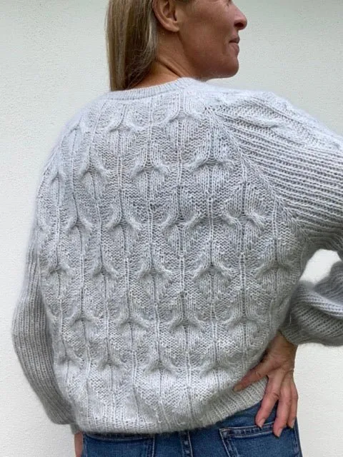 No 11 sweater fra VesterbyCrea, strikkeopskrift