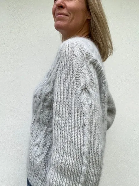 No 11 sweater fra VesterbyCrea, strikkeopskrift