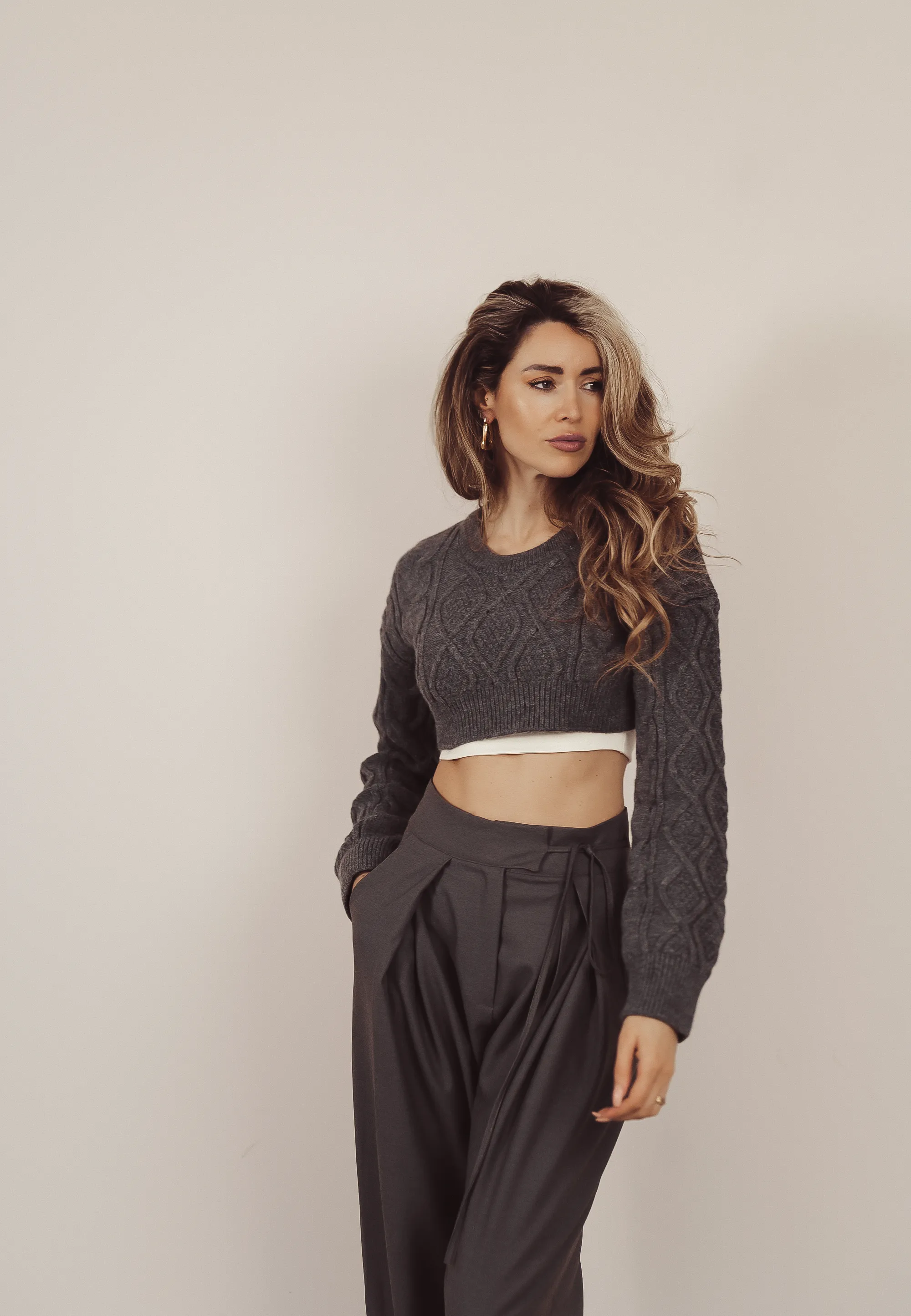 SALE - DEVI Crop Cable Sweater in Grey