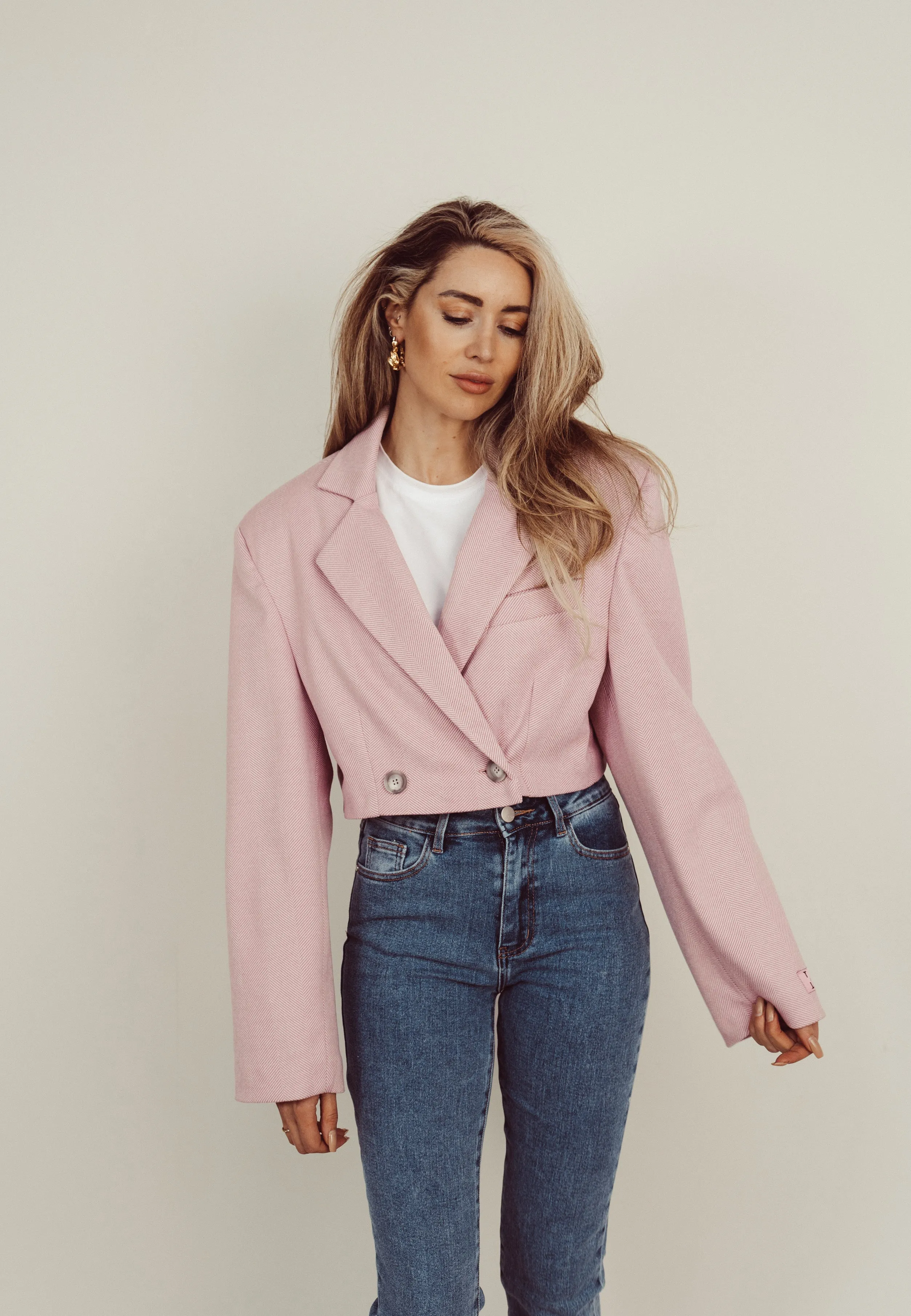 SALE - NOELLE Cropped Oversized Blazer in Light Pink