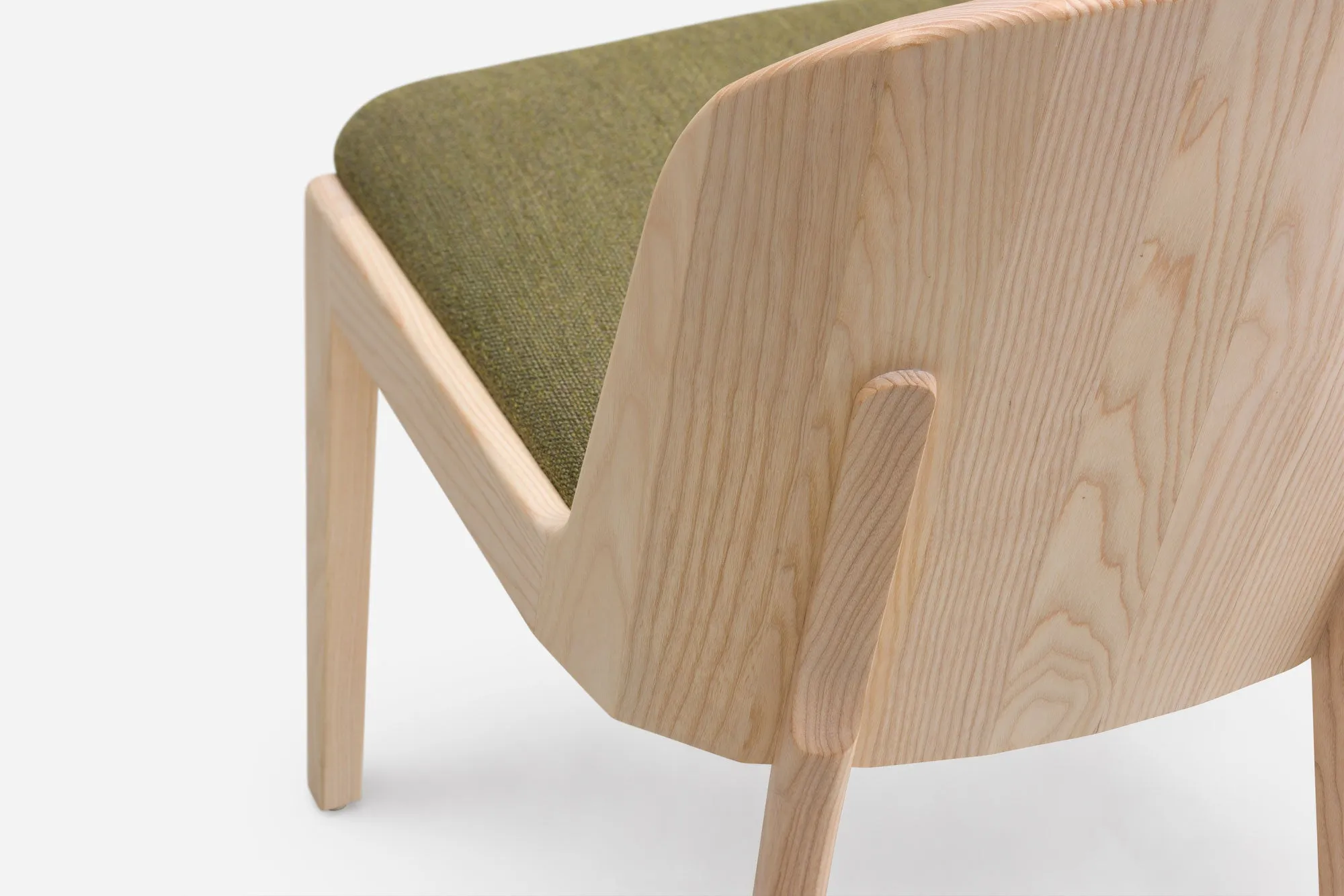 TWENTY-FIVE ARMLESS DINING CHAIR